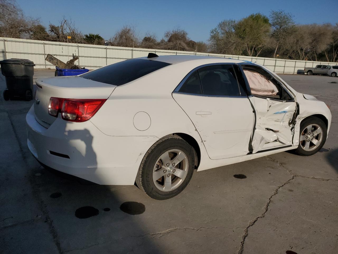 2014 Chevrolet Malibu VIN 1G11B5SL8EF187780 Copart auction photo, side / minor dent/scratches damage thumbnail 3
