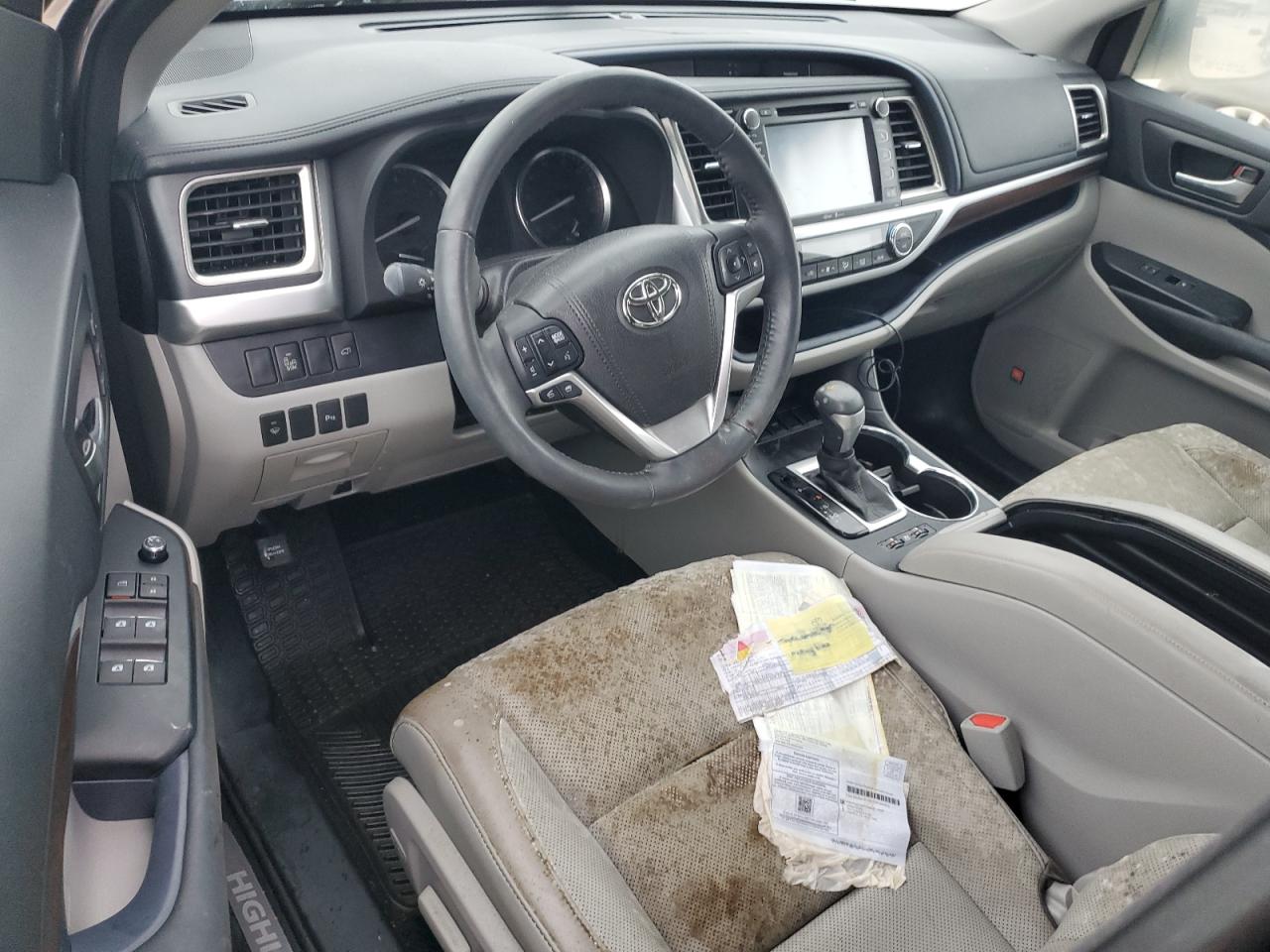 2015 Toyota Highlander VIN 5TDYKRFH8FS087960 Copart auction photo, water/flood damage thumbnail 8