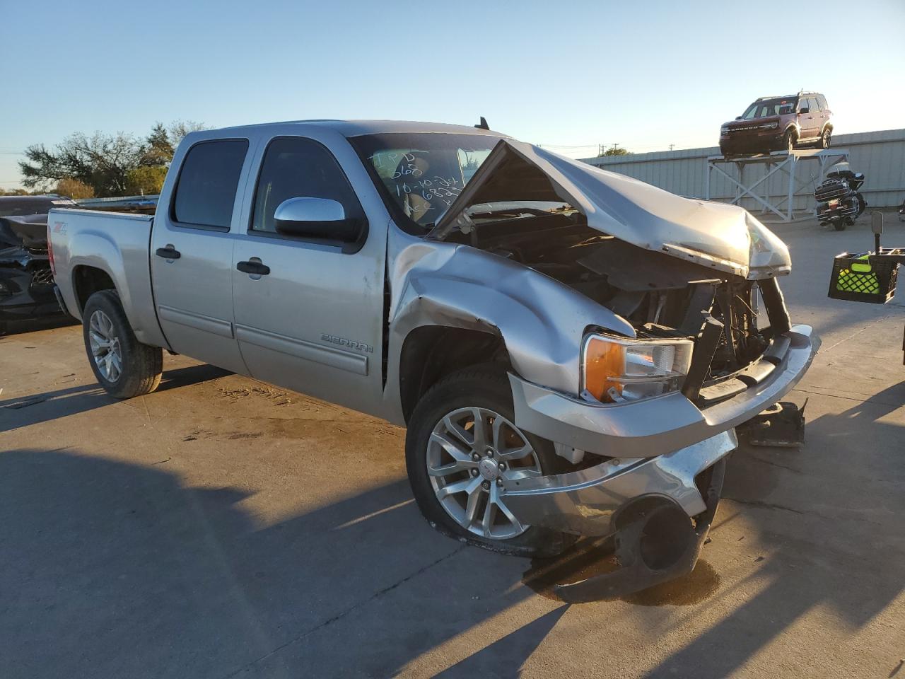 2009 GMC Sierra VIN 3GTEK23389G143319 Copart auction photo, front end damage thumbnail 4