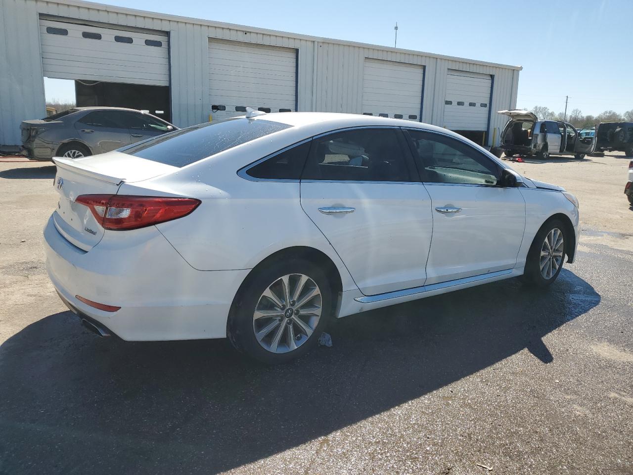 2016 Hyundai Sonata VIN 5NPE34AF7GH343540 Copart auction photo, side / front end damage thumbnail 3