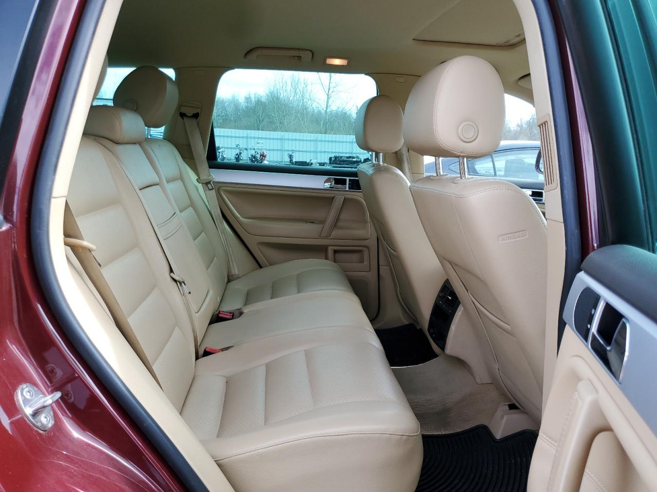 2009 Volkswagen Touareg VIN WVGBE77LX9D004108 Copart auction photo, front end / minor dent/scratches damage thumbnail 11