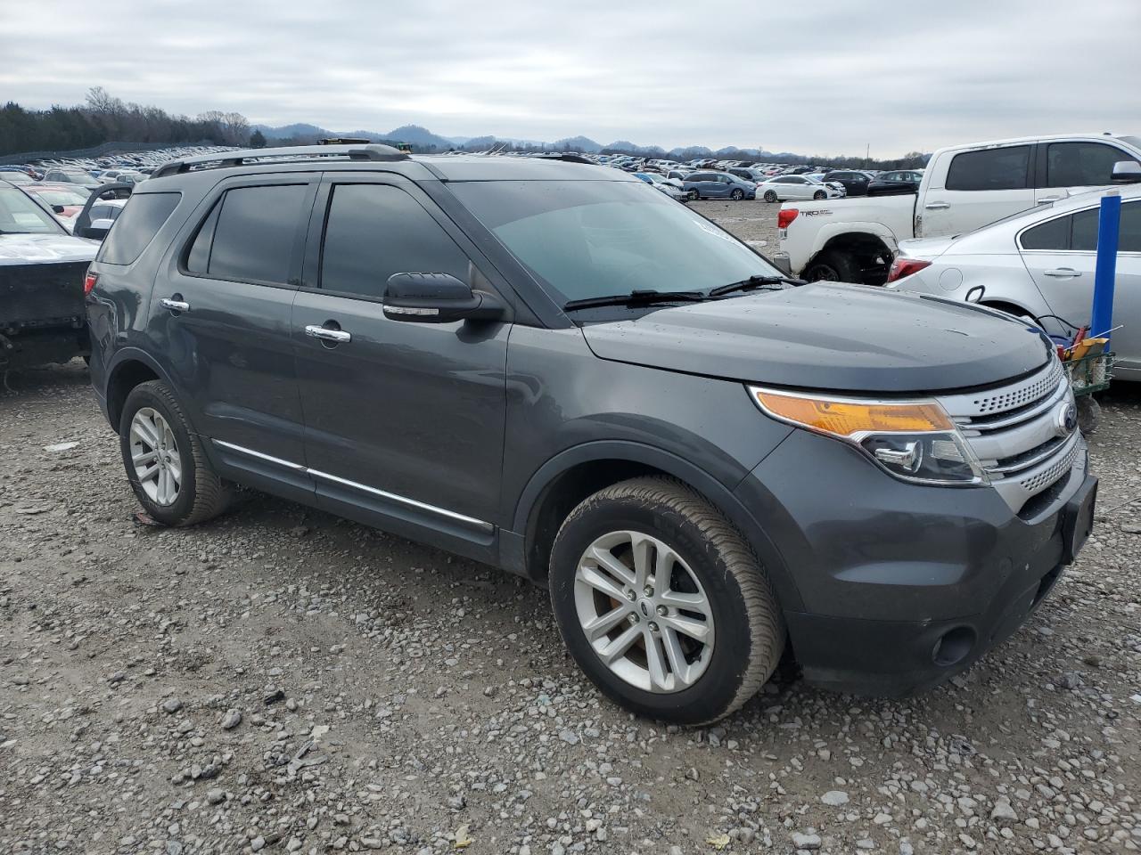 2015 Ford Explorer VIN 1FM5K8D88FGC33103 Copart auction photo, all over / front end damage thumbnail 4