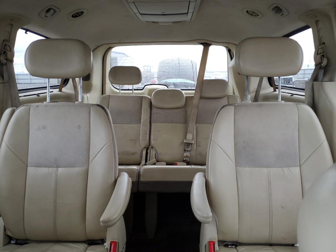 2010 Chrysler Town & Country VIN 2A4RR6DXXAR493534 Copart auction photo, side / rear end damage thumbnail 10