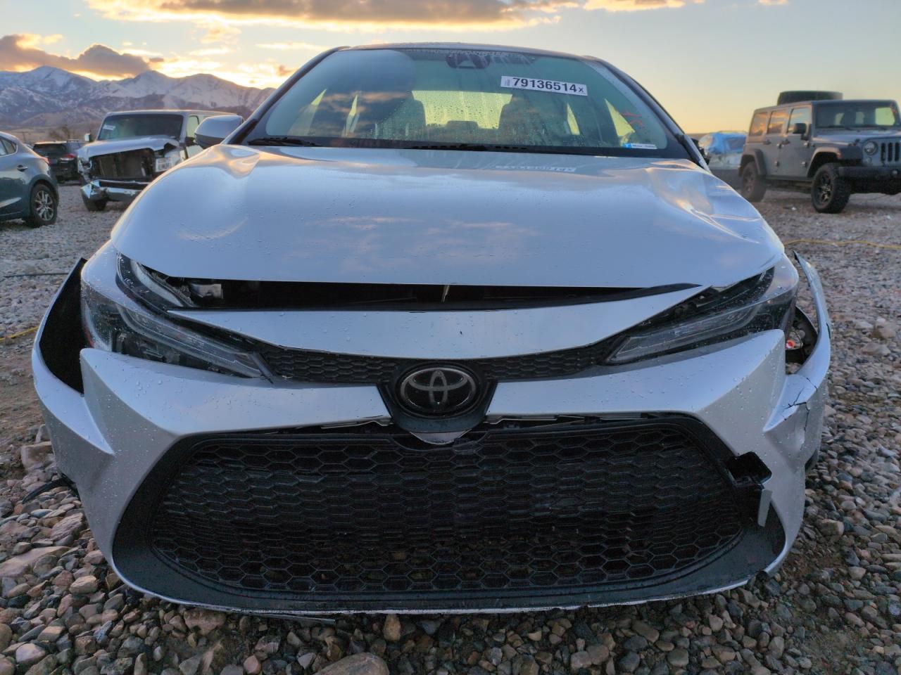 2020 Toyota Corolla VIN JTDEPRAE6LJ027458 Copart auction photo, side / front end damage thumbnail 5
