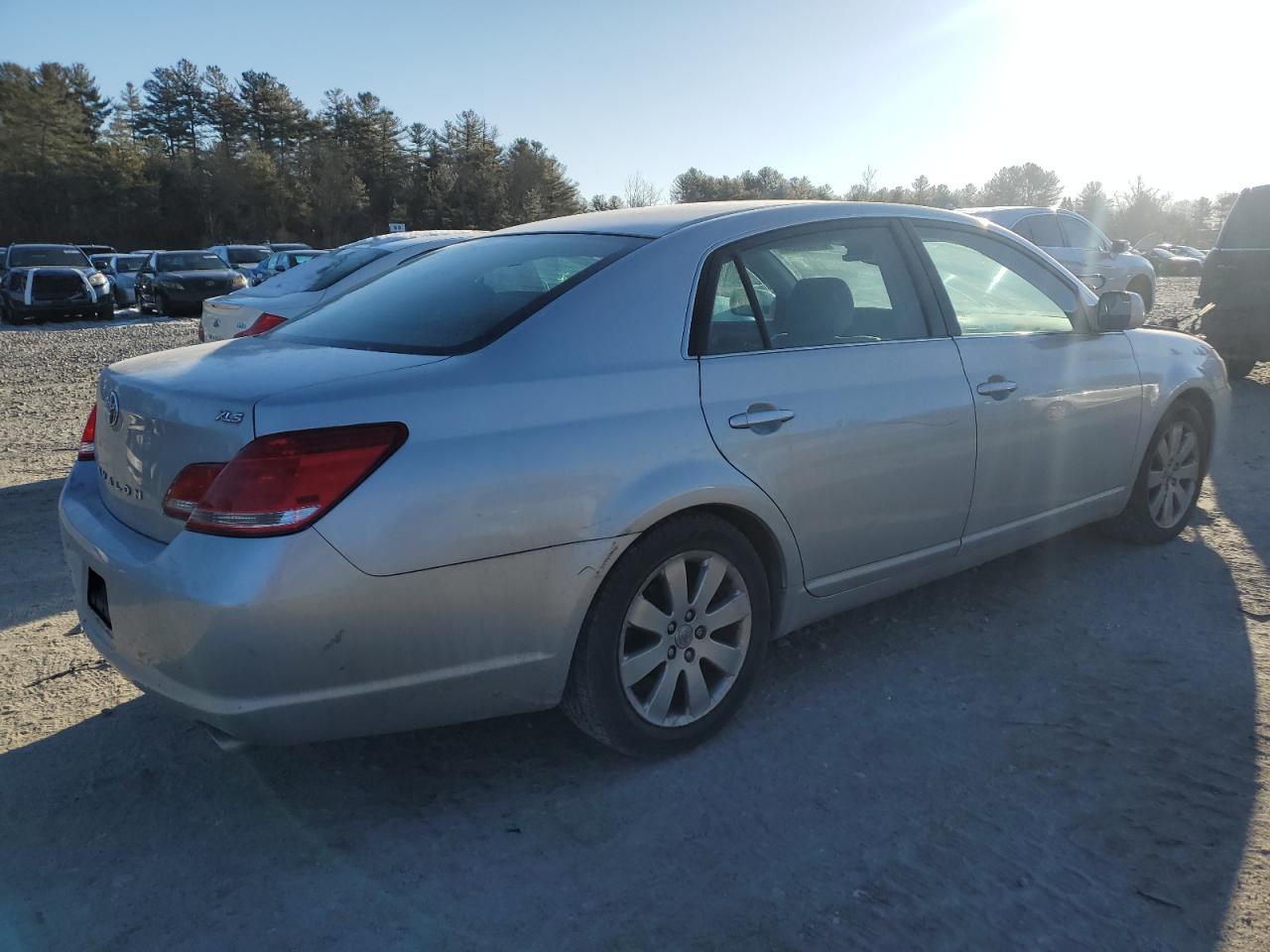 2005 Toyota Avalon VIN 4T1BK36BX5U038800 Copart auction photo, side / mechanical damage thumbnail 3