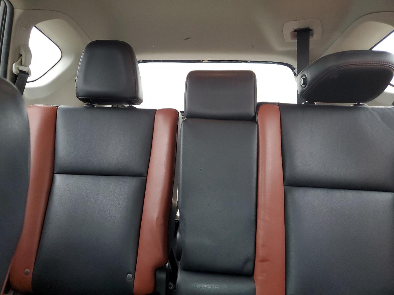 2013 Toyota RAV 4 VIN 2T3YFREV8DW040208 Copart auction photo, all over / minor dent/scratches damage thumbnail 10