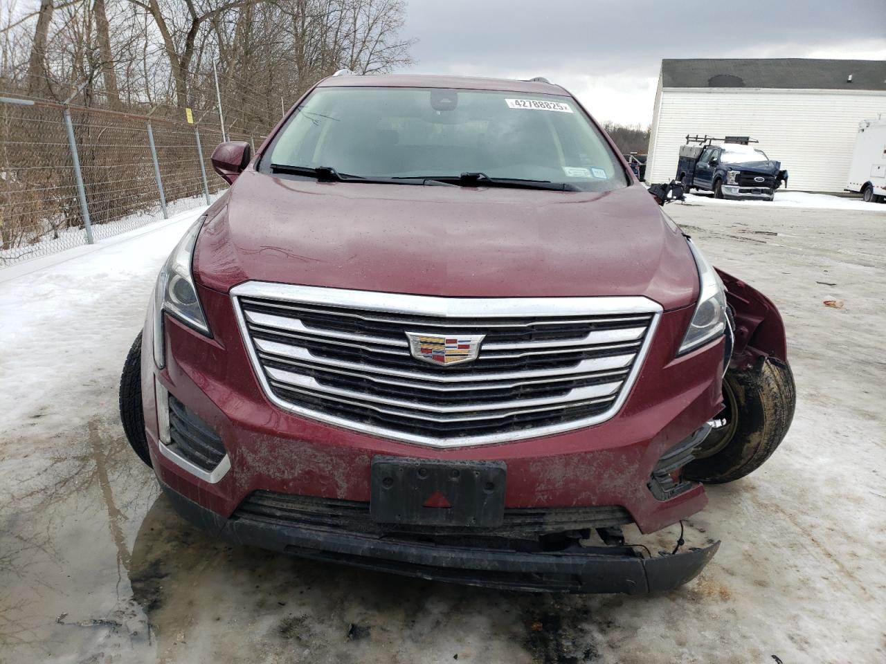 2017 Cadillac XT5 VIN 1GYKNDRS4HZ252891 Copart auction photo, front end damage thumbnail 5