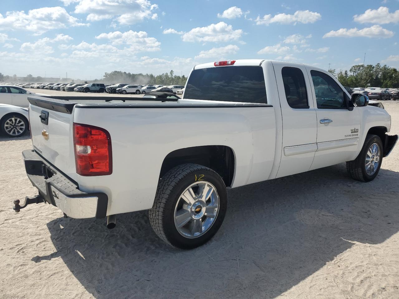 2013 Chevrolet Silverado VIN 1GCRCSE0XDZ130923 Copart auction photo, front end damage thumbnail 3