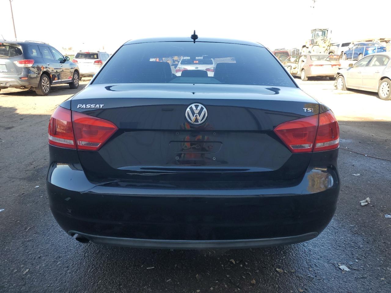 2015 Volkswagen Passat VIN 1VWAS7A3XFC003850 Copart auction photo, front end damage thumbnail 6