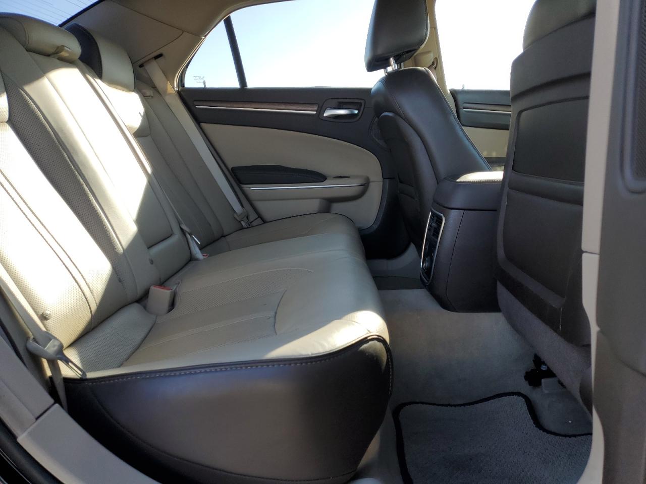 2013 Chrysler 300 VIN 2C3CCASG8DH591205 Copart auction photo, side / front end damage thumbnail 11