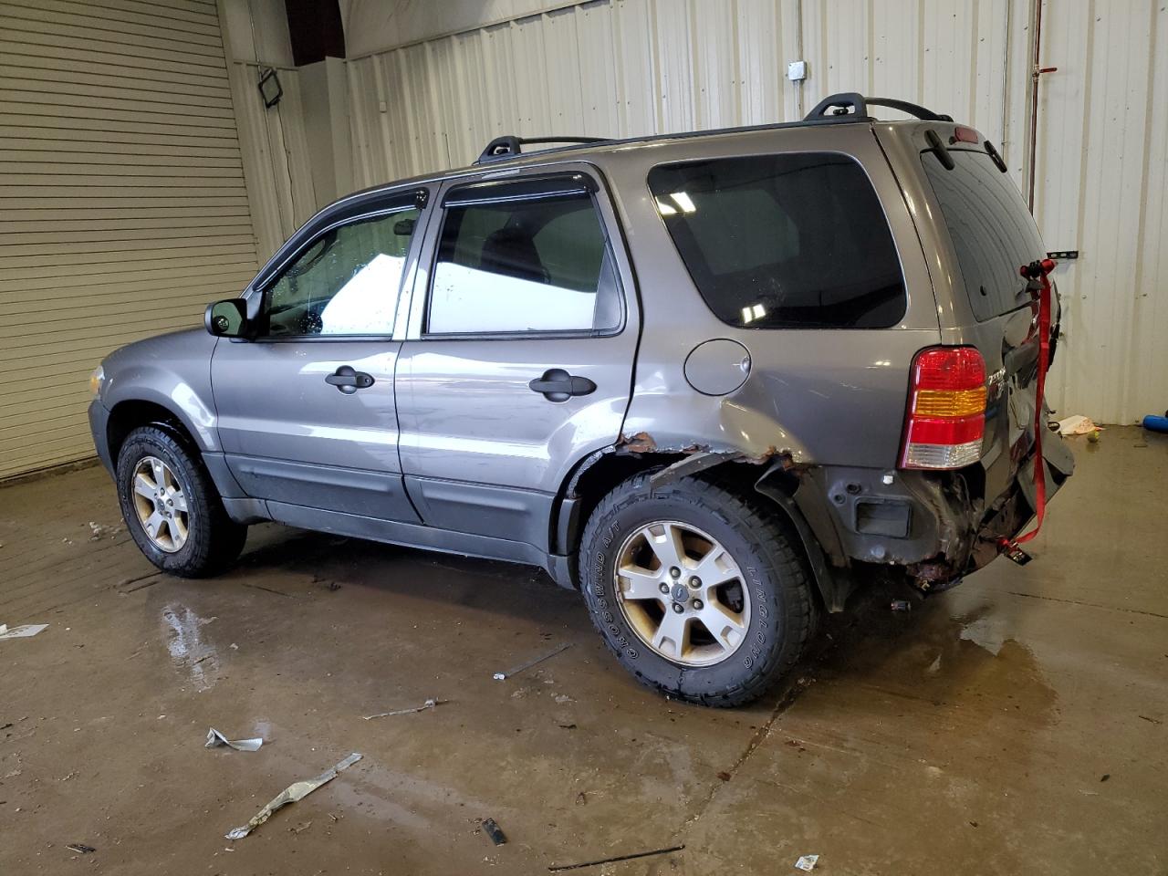 2006 Ford Escape VIN 1FMYU93126KD19313 Copart auction photo, rear end damage thumbnail 2