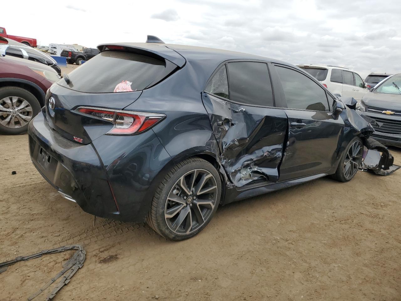 2022 Toyota Corolla VIN JTNC4MBE1N3175490 Copart auction photo, front end / side damage thumbnail 3