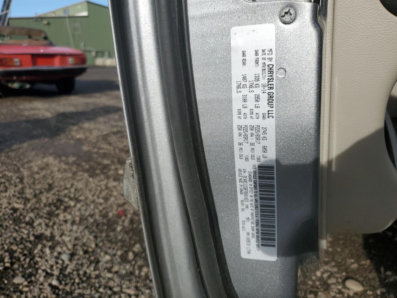 2015 Chrysler Town & Country VIN 2C4RC1CG8FR601023 Copart auction photo, burn - engine damage thumbnail 13