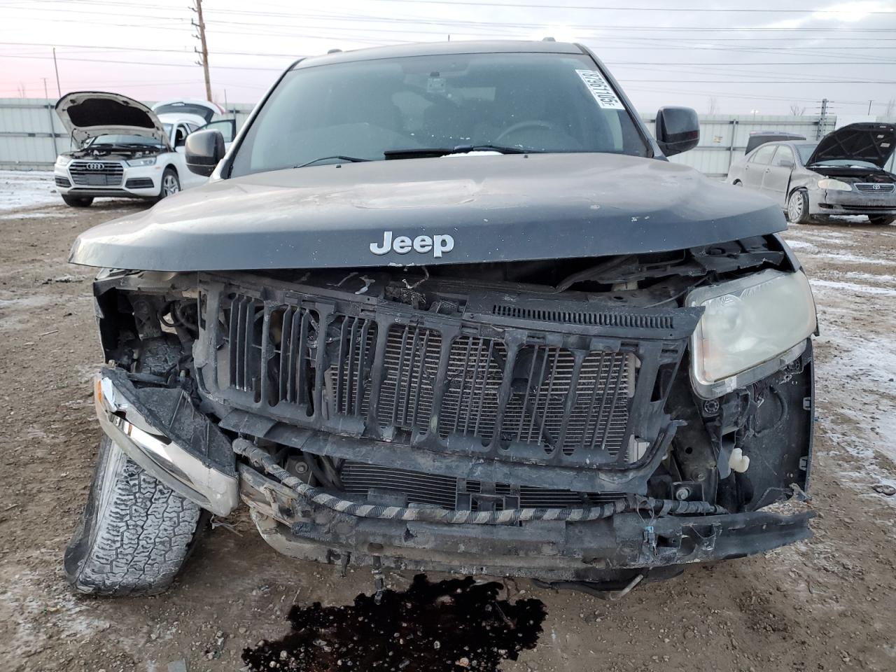 2011 Jeep Grand Cherokee VIN 1J4RR4GG3BC640917 Copart auction photo, front end / mechanical damage thumbnail 5