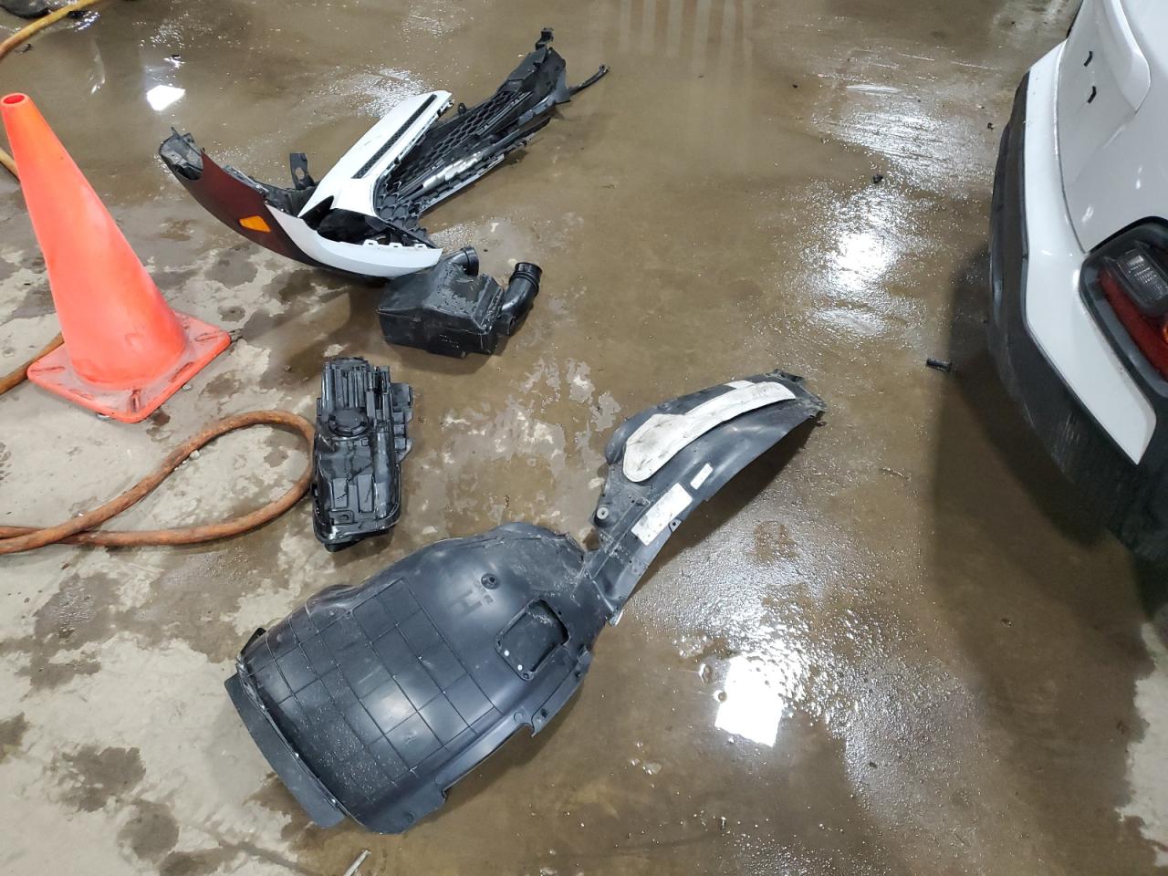 2020 Hyundai Kona VIN KM8K12AA9LU481903 Copart auction photo, front end damage thumbnail 15