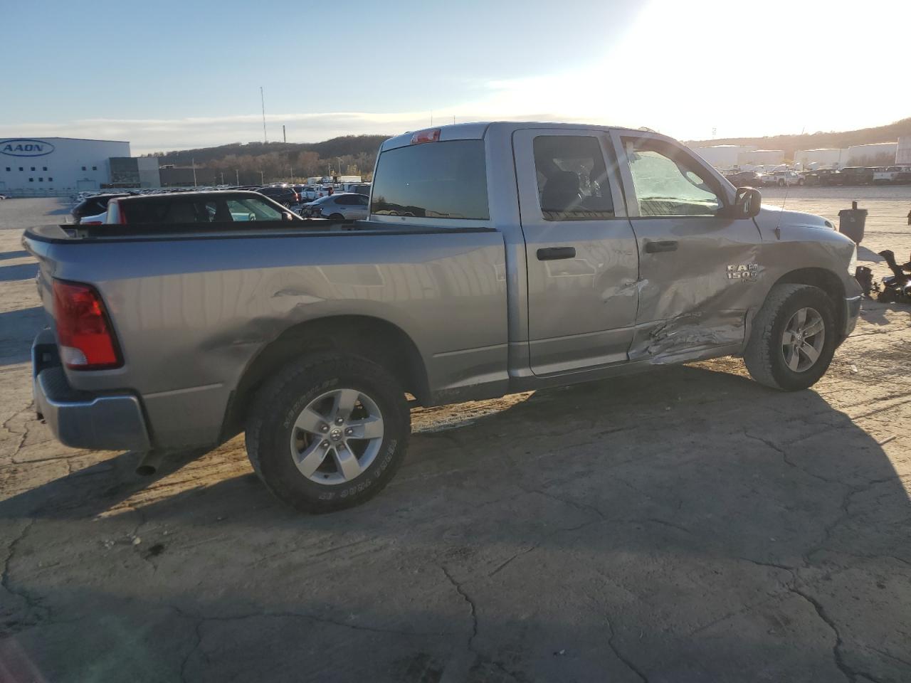 2020 RAM 1500 VIN 1C6RR6FG6LS152000 Copart auction photo, side / minor dent/scratches damage thumbnail 3