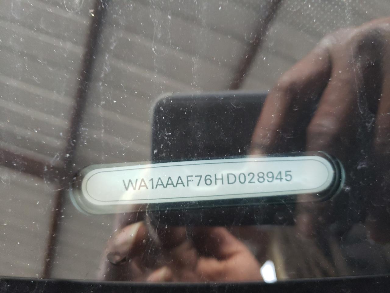2017 Audi Q7 VIN WA1AAAF76HD028945 Copart auction photo, normal wear damage thumbnail 12