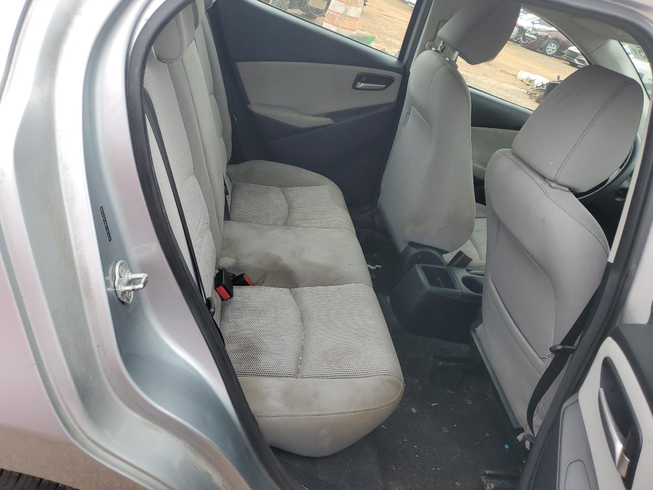 2019 Toyota Yaris VIN 3MYDLBYV6KY503630 Copart auction photo, top/roof / hail damage thumbnail 10