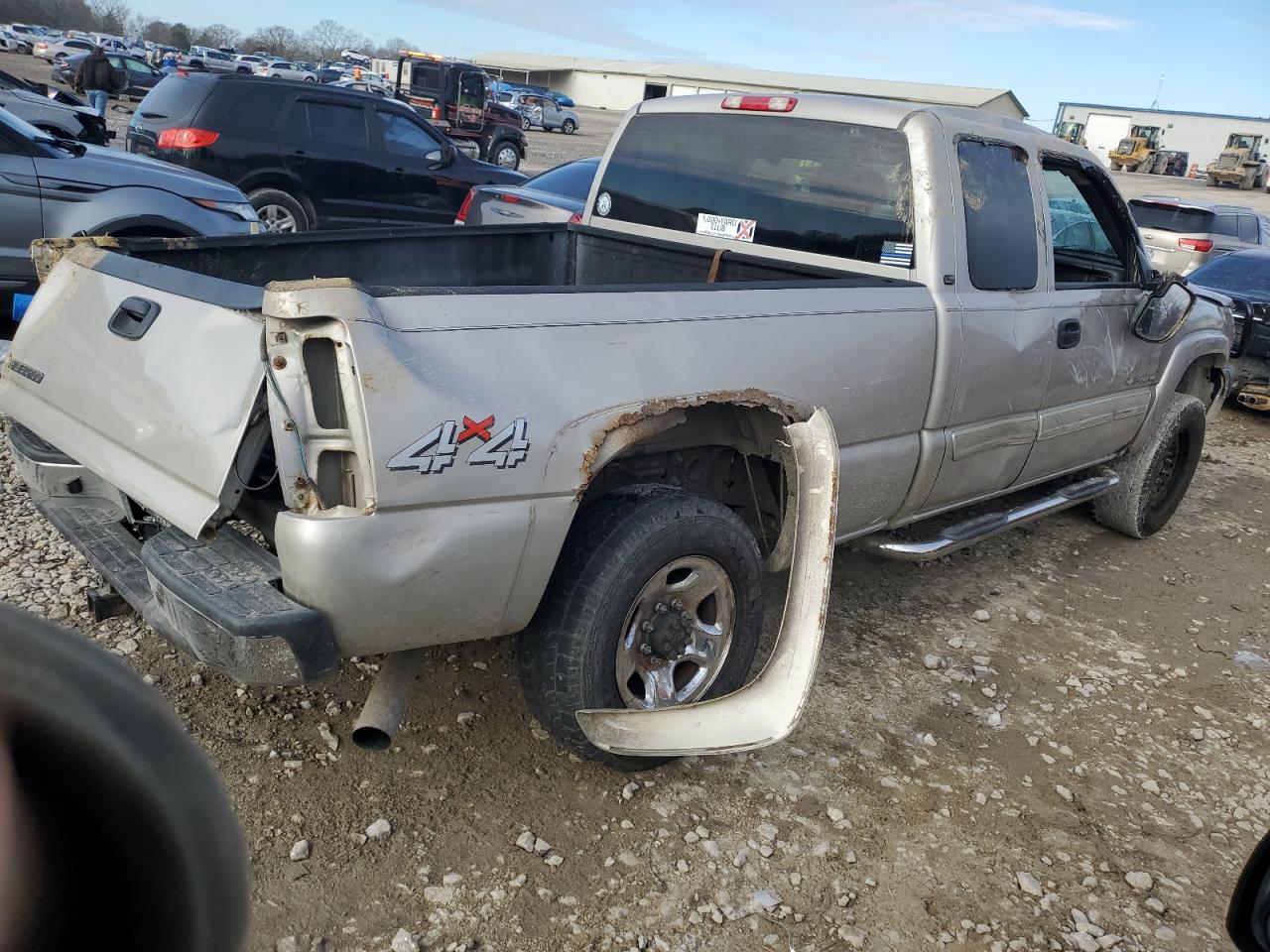 2006 Chevrolet Silverado VIN 1GCHK29U16E121467 Copart auction photo, all over damage thumbnail 3