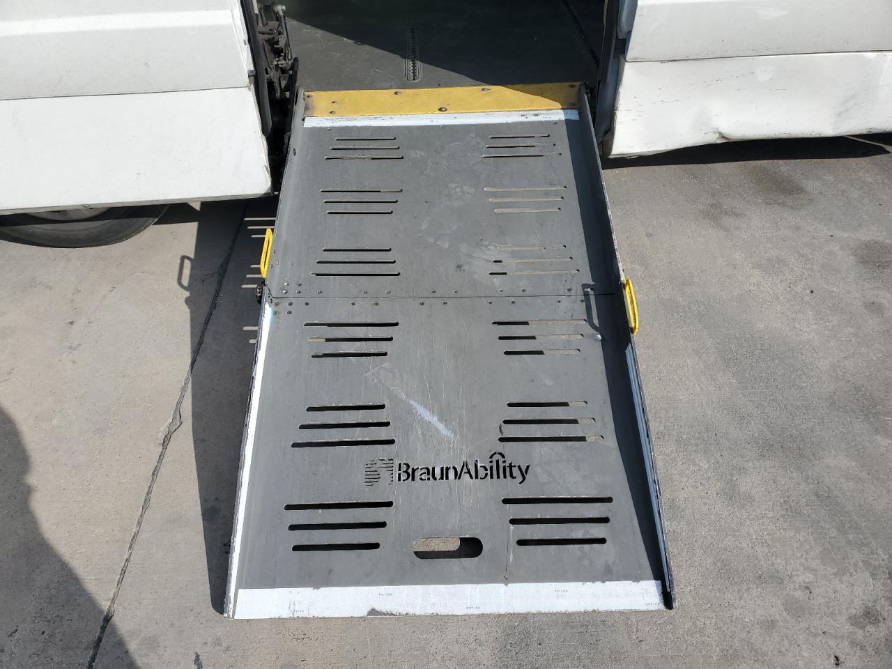 2019 Dodge Caravan VIN 2C7WDGBG9KR728459 Copart auction photo, front end / rear end damage thumbnail 13