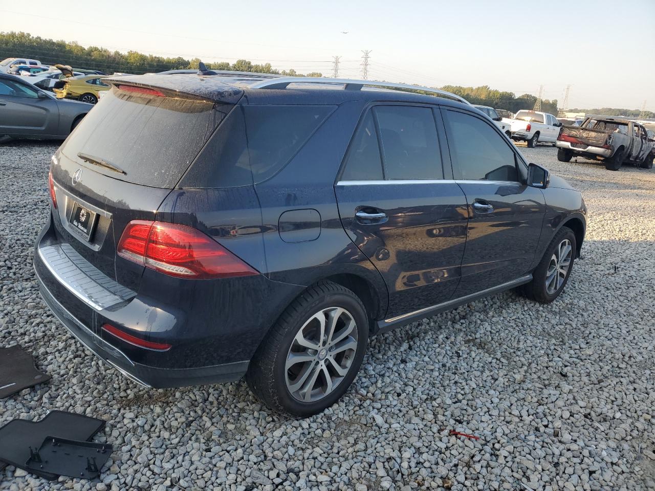 2016 Mercedes-Benz GLE VIN 4JGDA5JB6GA804637 Copart auction photo, front end damage thumbnail 3