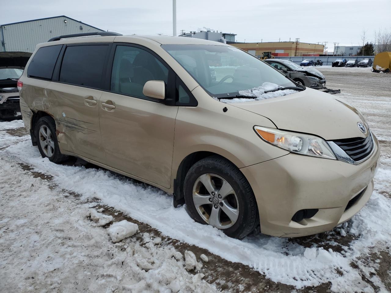 2011 Toyota Sienna VIN 5TDKA3DC6BS003660 Copart auction photo, side / rear end damage thumbnail 4