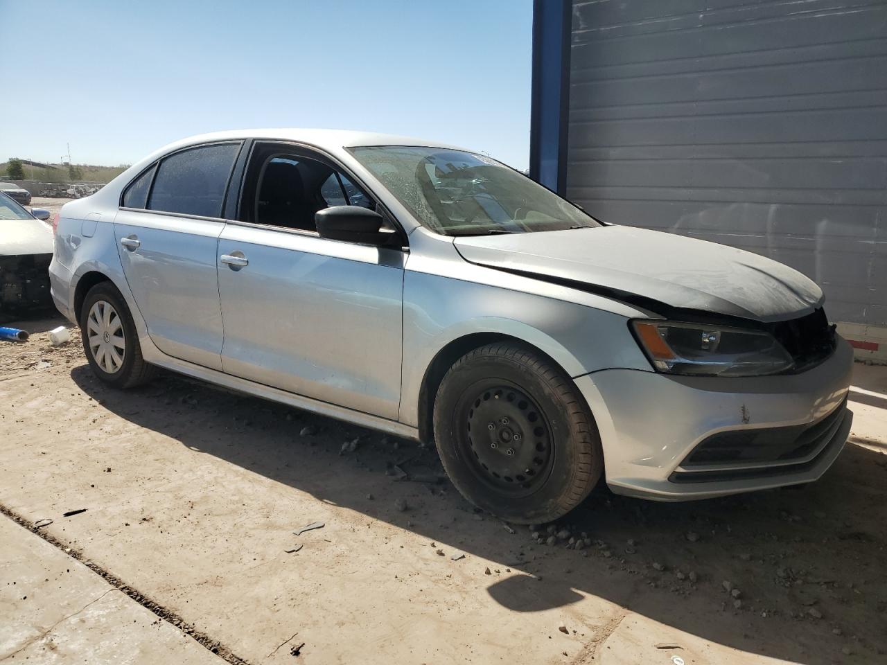 2015 Volkswagen Jetta VIN 3VW1K7AJ3FM297881 Copart auction photo, front end / side damage thumbnail 4