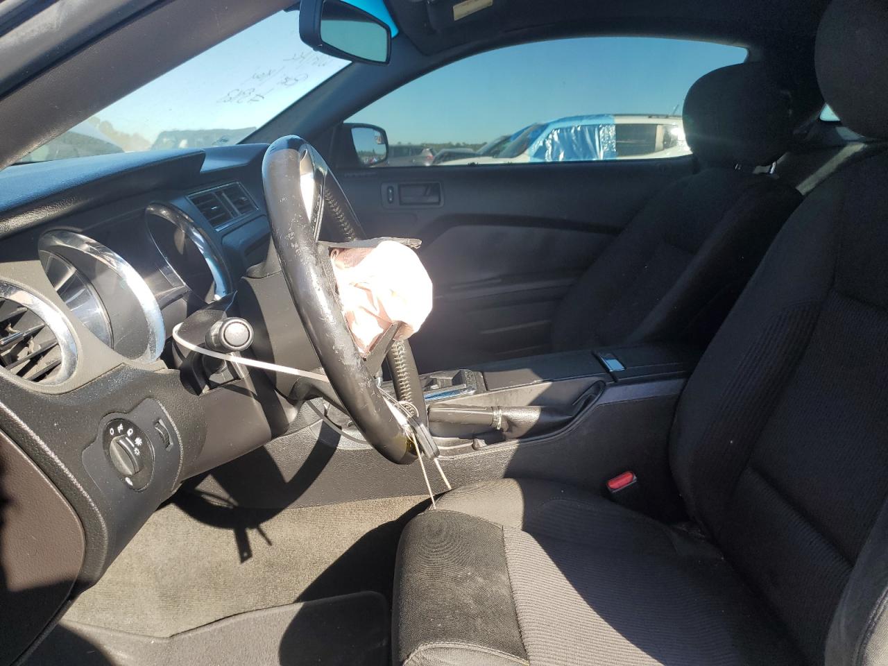 2014 Ford Mustang VIN 1ZVBP8CF3E5303963 Copart auction photo, front end / side damage thumbnail 7