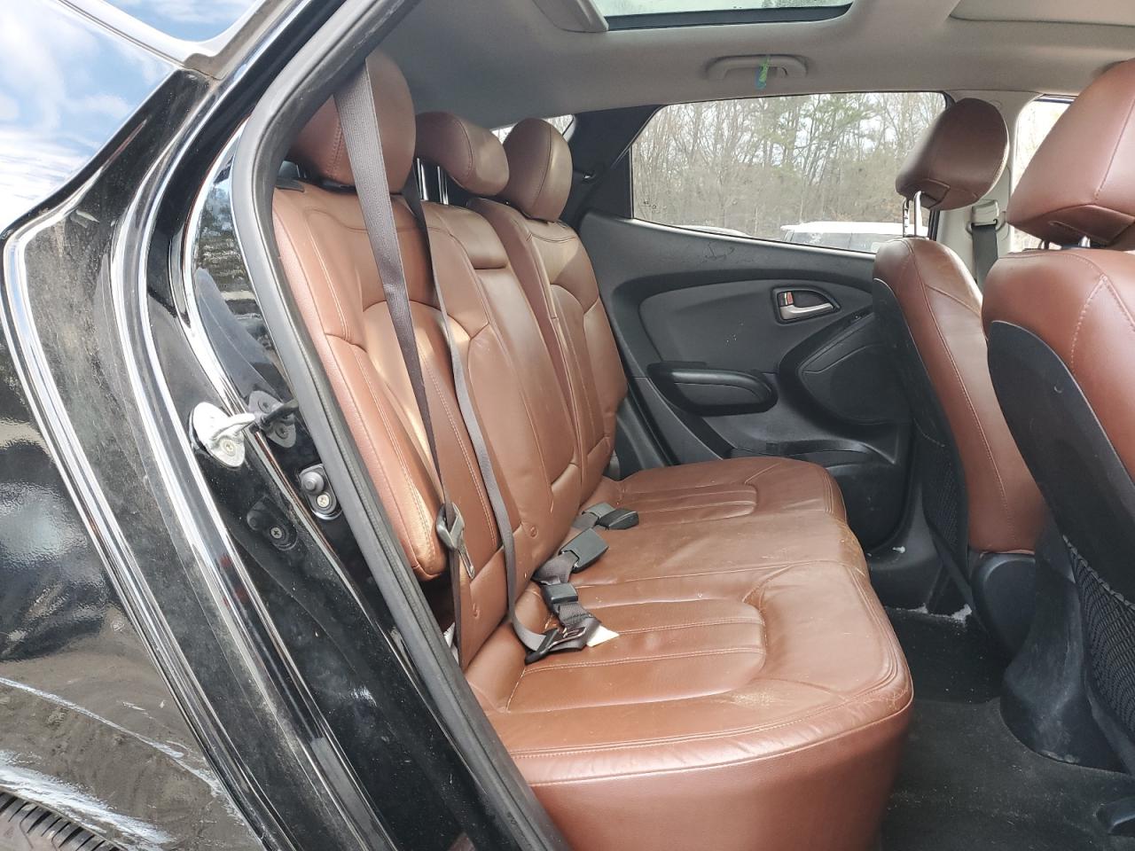 2011 Hyundai Tucson VIN KM8JU3AC1BU142089 Copart auction photo, side / front end damage thumbnail 11