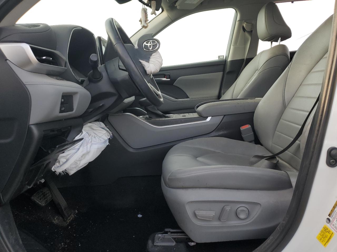 2022 Toyota Highlander VIN 5TDHARAHXNS510711 Copart auction photo, side / front end damage thumbnail 7