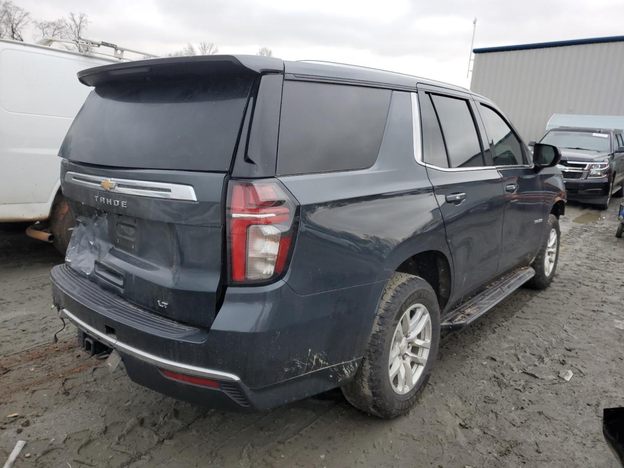 2022 Chevrolet Tahoe VIN 1GNSKNKD0NR161796 Copart auction photo, all over damage thumbnail 3