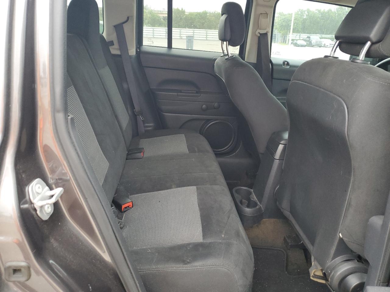 2016 Jeep Liberty (Patriot) VIN 1C4NJPBB6GD678670 Copart auction photo, mechanical damage thumbnail 11