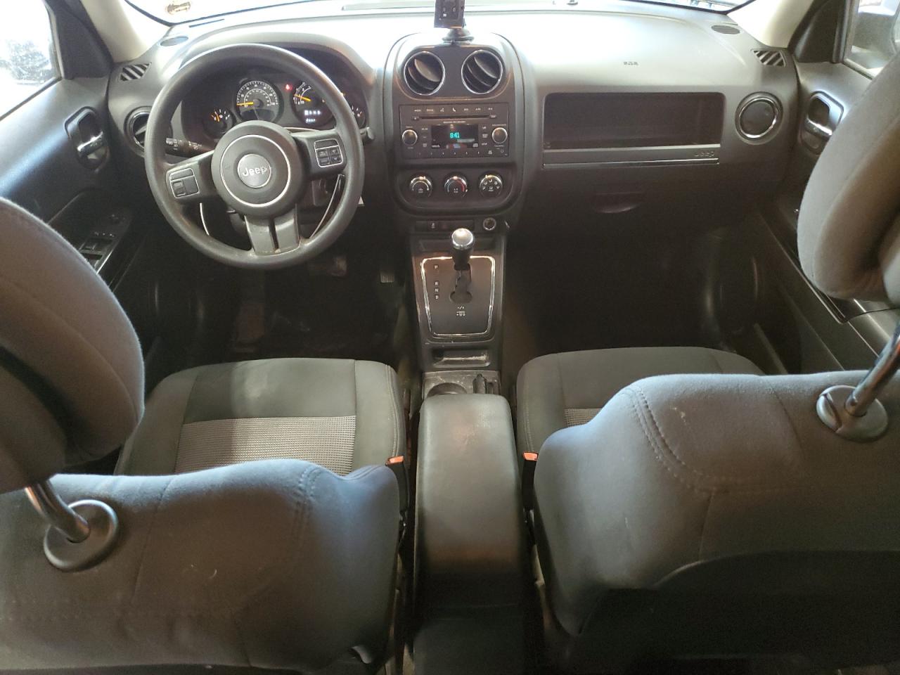 2016 Jeep Liberty (Patriot) VIN 1C4NJPBB9GD590616 Copart auction photo, side / rear end damage thumbnail 8