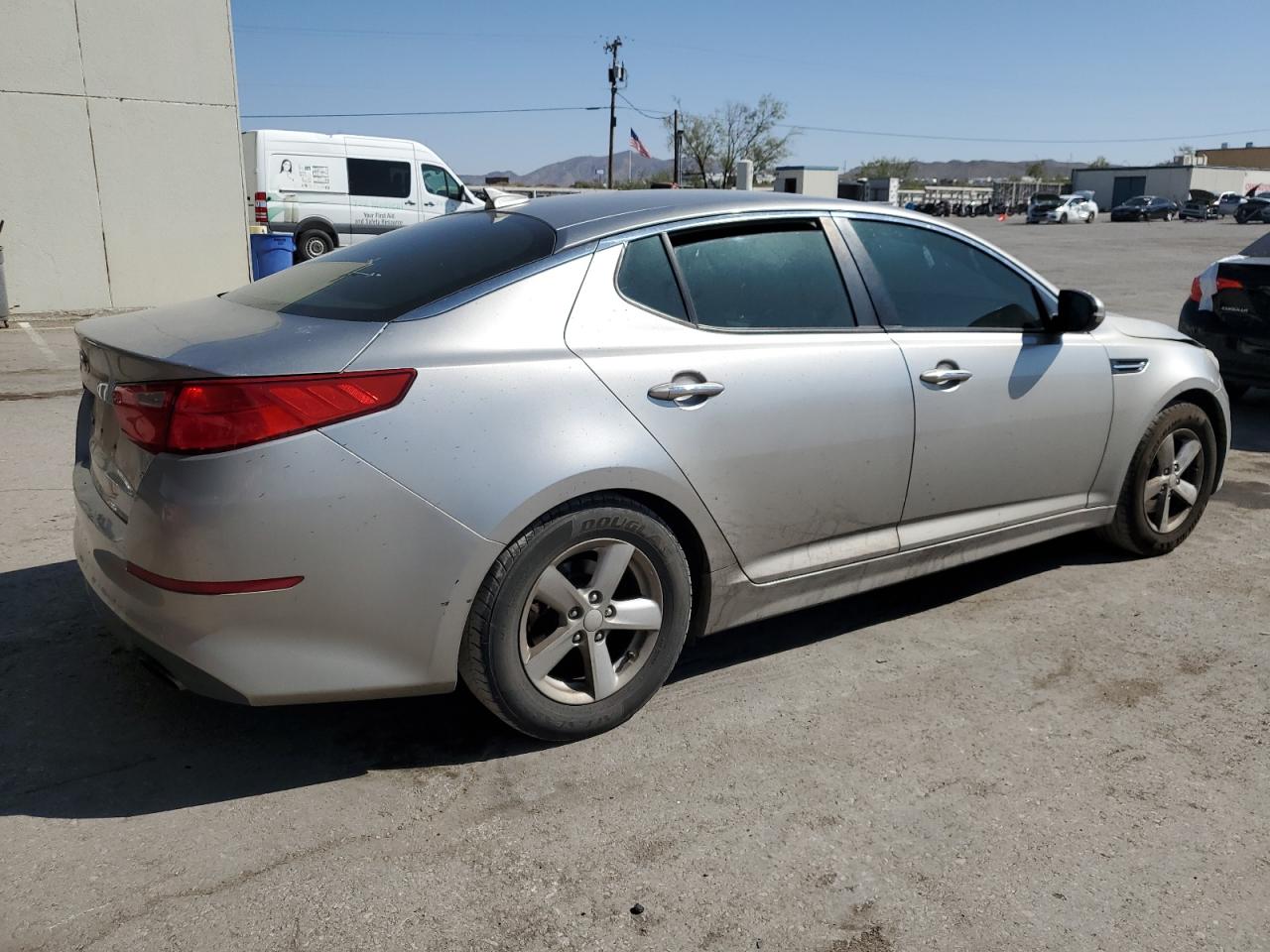 2014 KIA Optima VIN 5XXGM4A74EG323236 Copart auction photo, front end / minor dent/scratches damage thumbnail 3