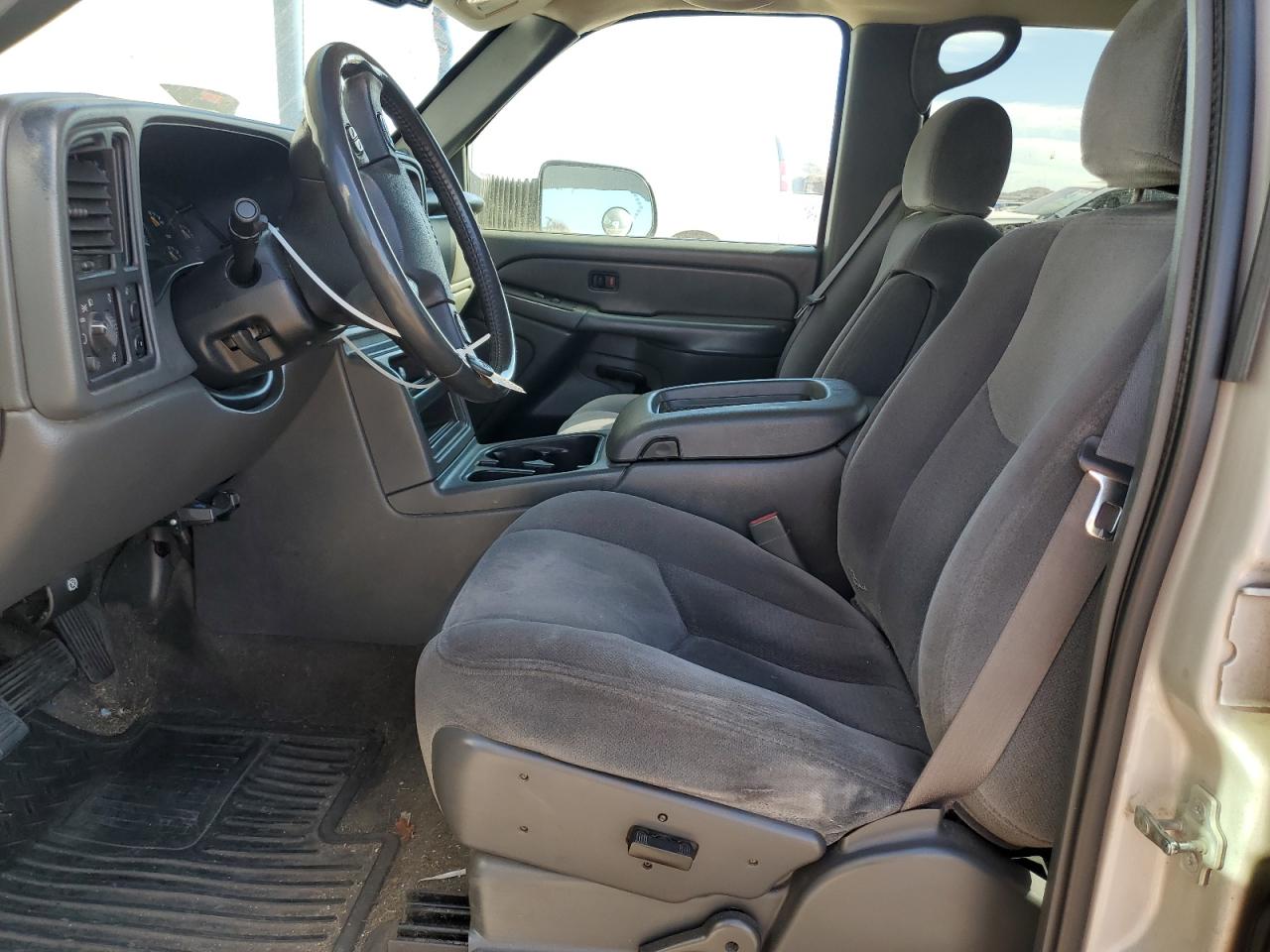 2005 GMC Sierra VIN 1GTHC23U75F839166 Copart auction photo, side damage thumbnail 7