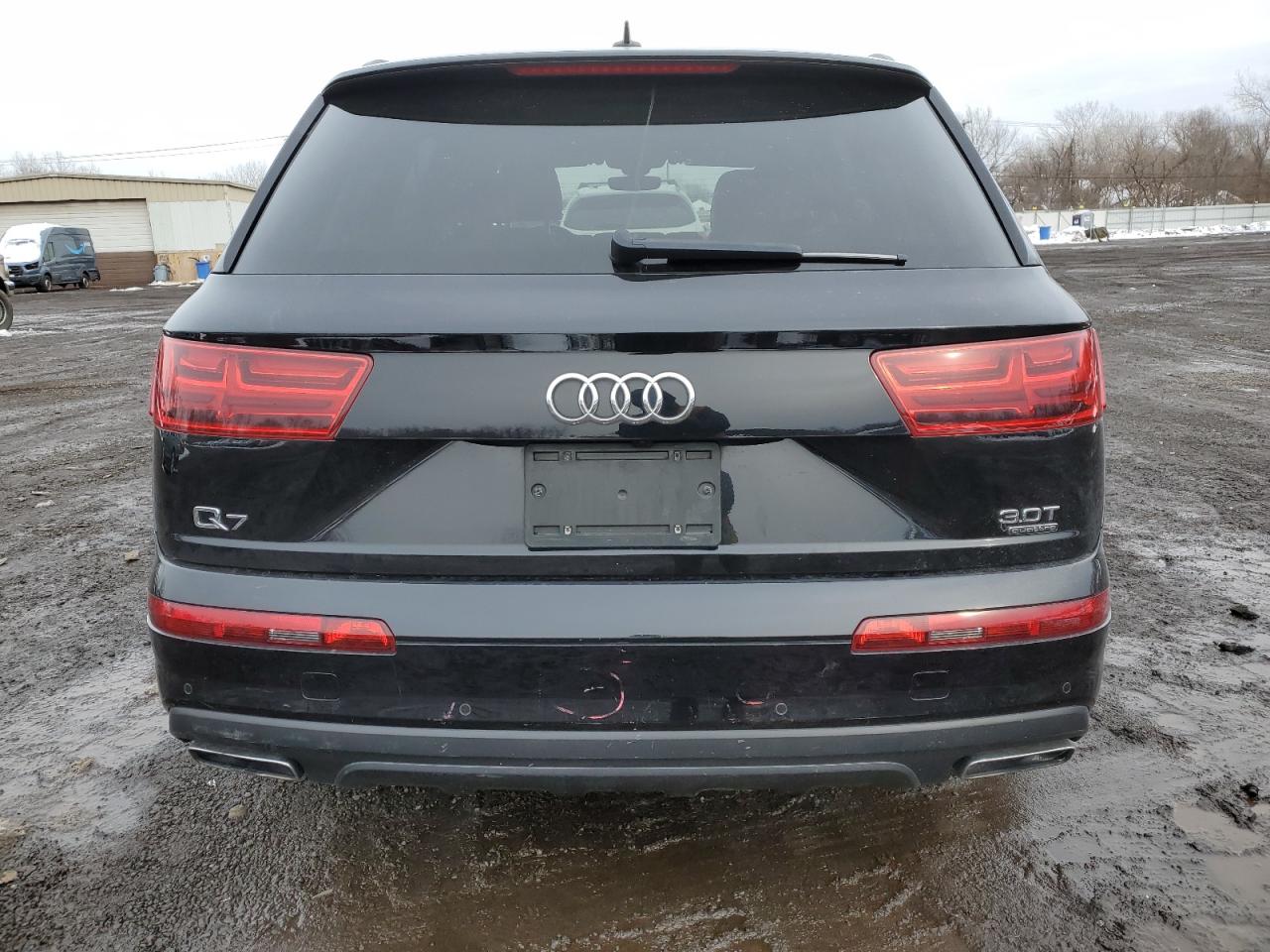 2017 Audi Q7 VIN WA1VAAF78HD035803 Copart auction photo, front end / side damage thumbnail 6