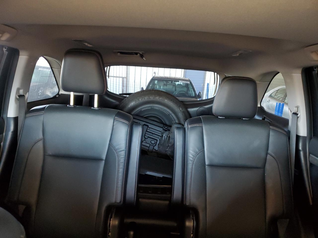 2019 Toyota Highlander VIN 5TDDZRFH9KS977677 Copart auction photo, rear end damage thumbnail 10