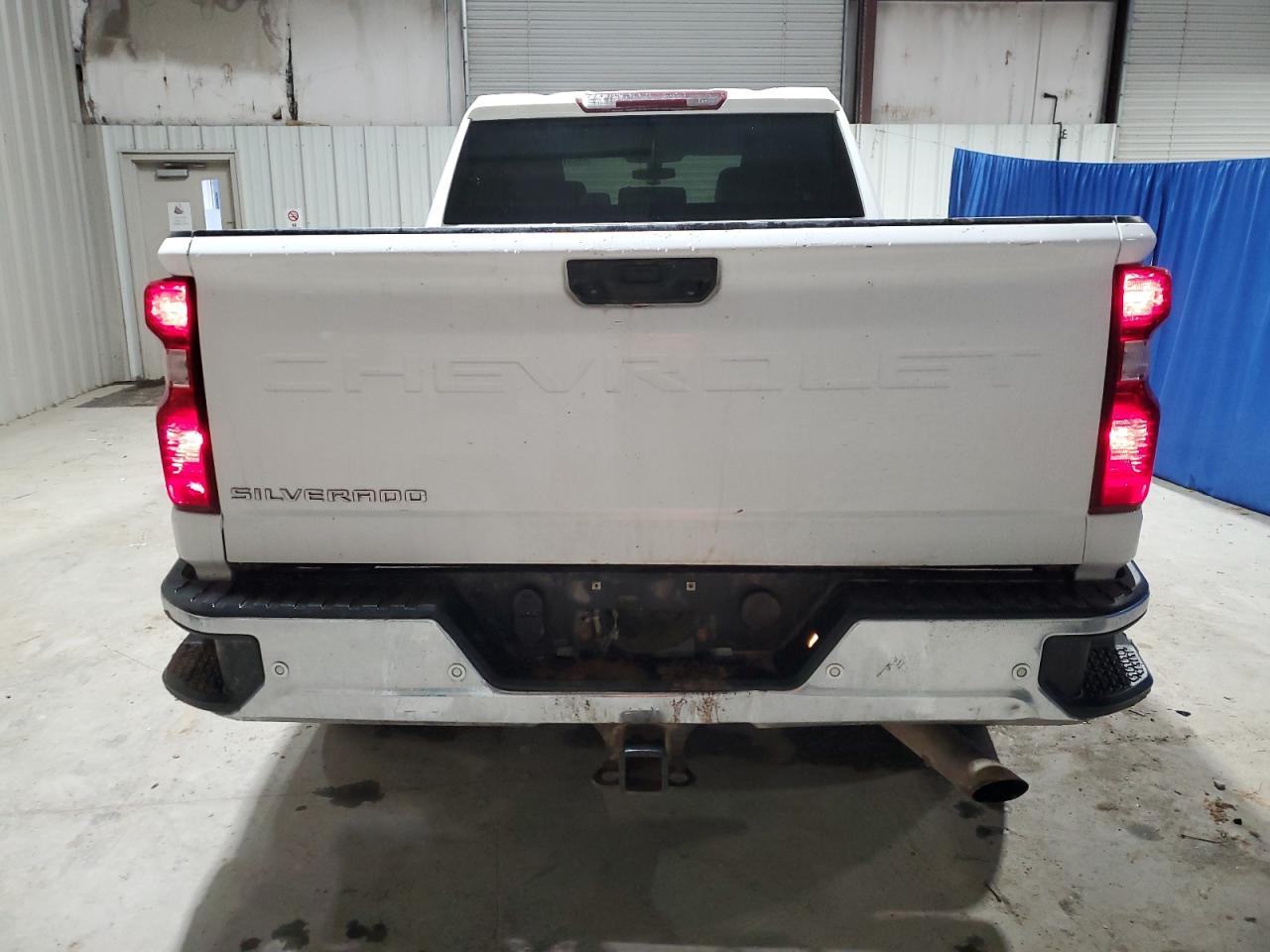 2021 Chevrolet Silverado VIN 1GC1YLE74MF281291 Copart auction photo, minor dent/scratches damage thumbnail 6