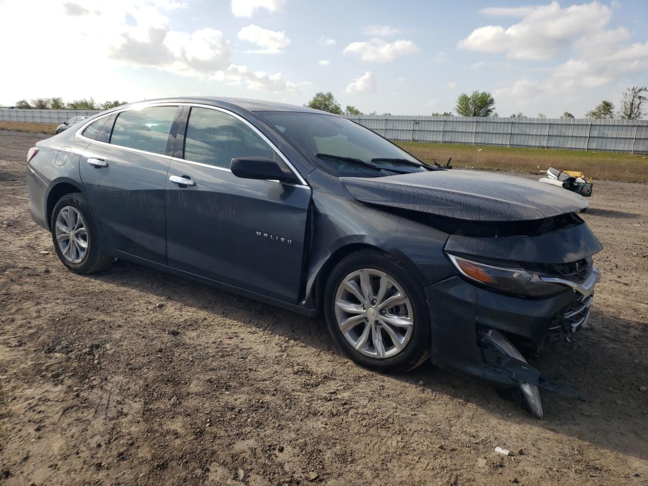2021 Chevrolet Malibu VIN 1G1ZD5ST2MF006037 Copart auction photo, front end / side damage thumbnail 4