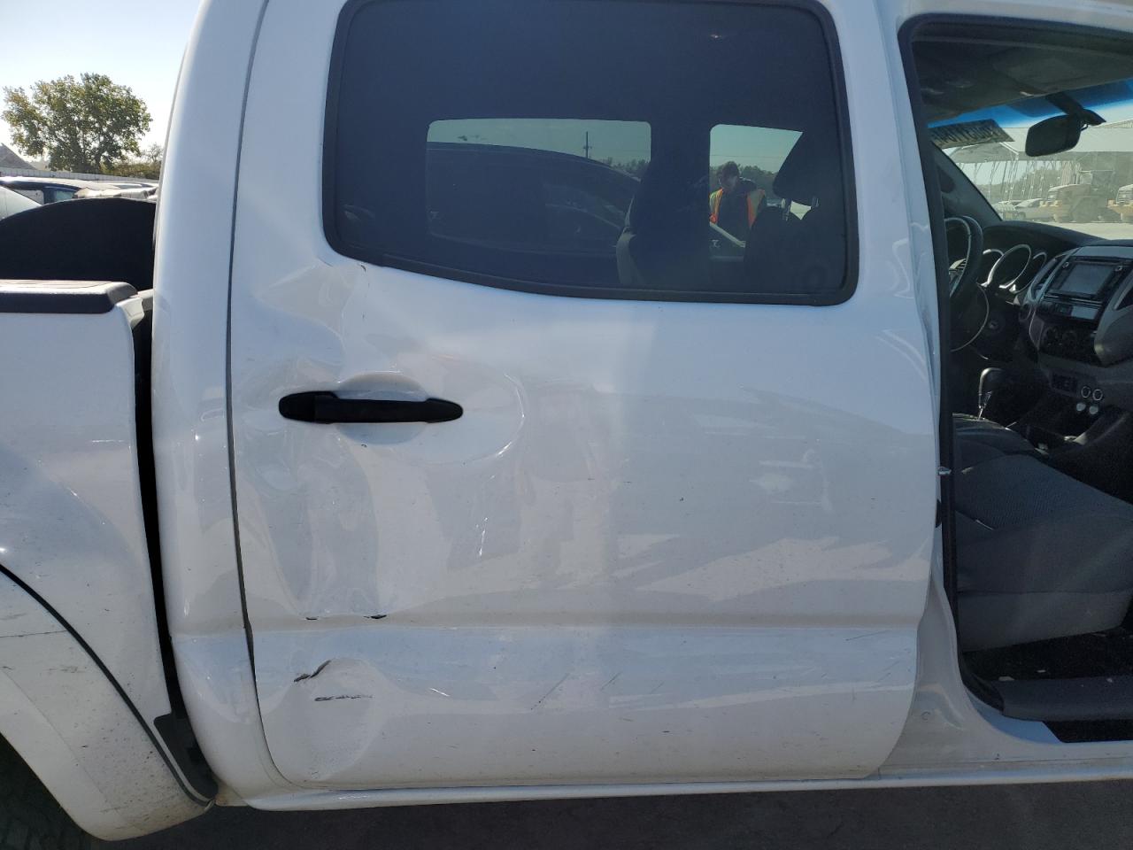 2014 Toyota Tacoma VIN 5TFLU4EN5EX099524 Copart auction photo, side damage thumbnail 10