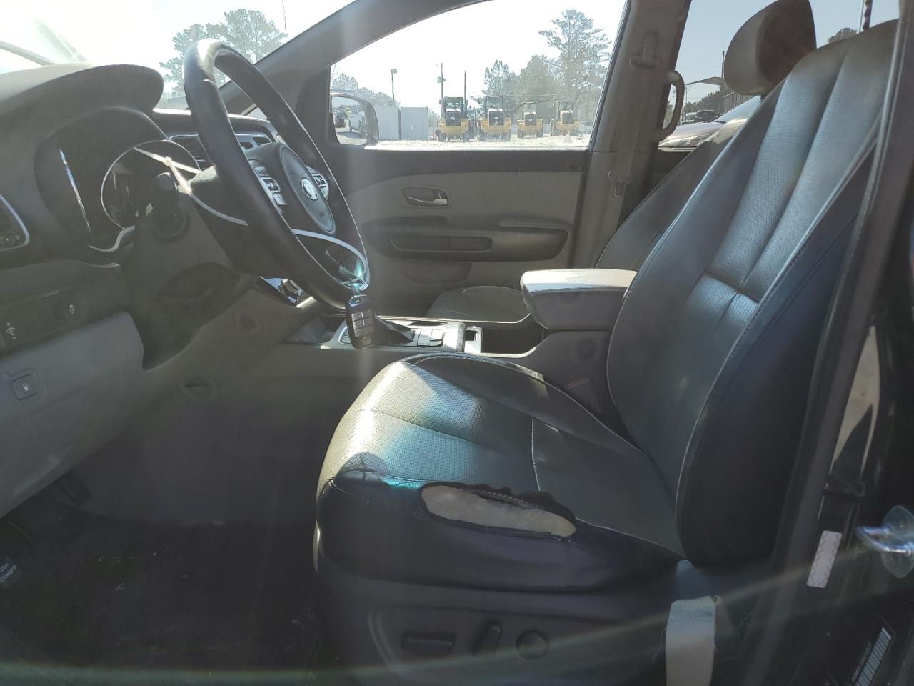 2017 KIA Sedona VIN KNDMB5C11H6252829 Copart auction photo, minor dent/scratches damage thumbnail 7