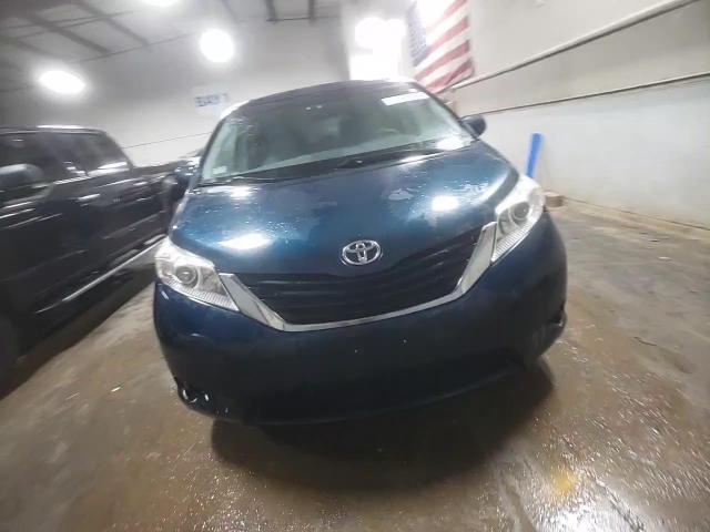 2012 Toyota Sienna VIN 5TDKK3DCXCS275143 Copart auction photo, rear end damage thumbnail 14