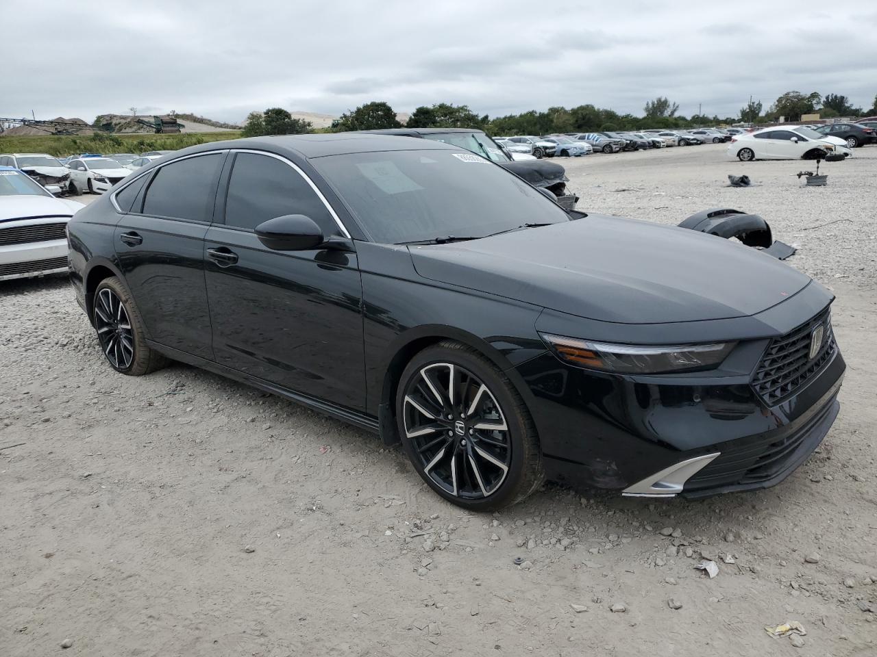2024 Honda Accord VIN 1HGCY2F85RA089913 Copart auction photo, mechanical / minor dent/scratches damage thumbnail 4