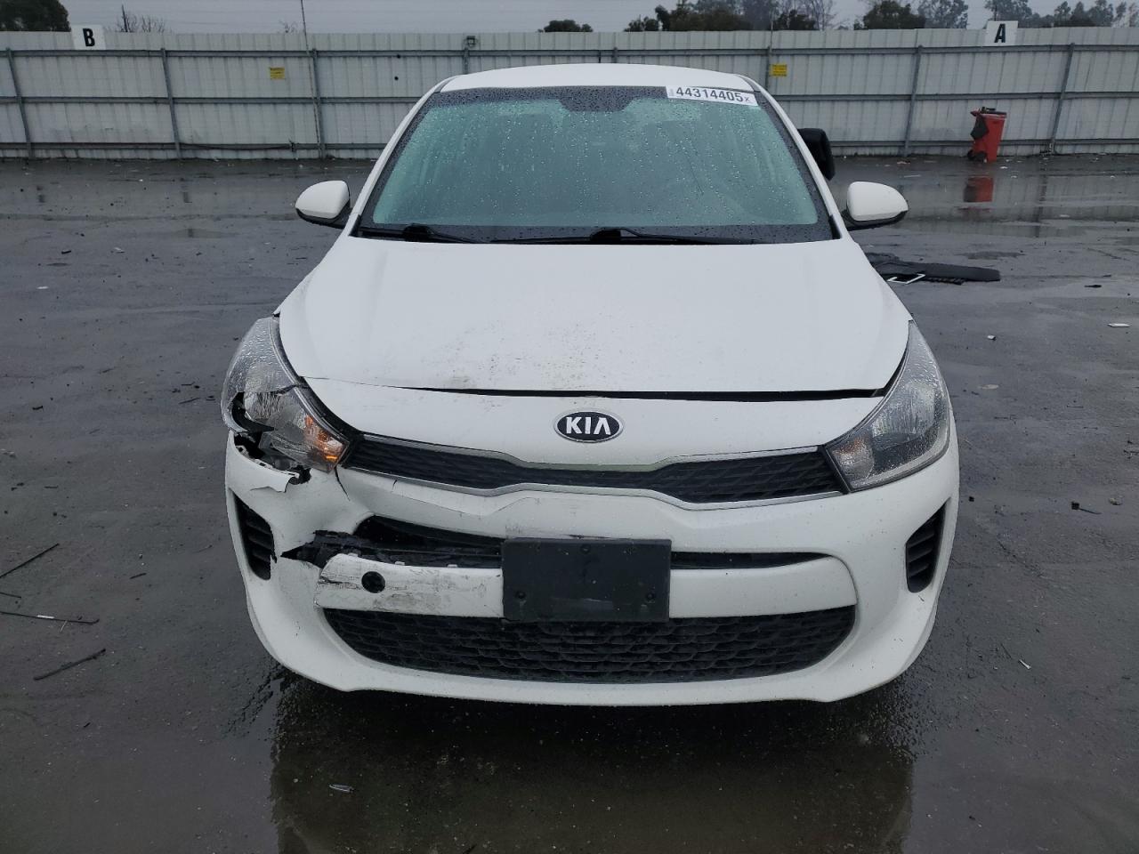 2019 KIA Rio VIN 3KPA24AB7KE215567 Copart auction photo, front end damage thumbnail 5