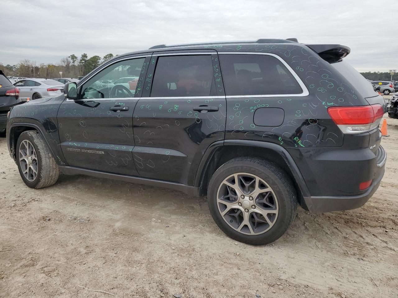 2018 Jeep Grand Cherokee VIN 1C4RJFBG3JC374006 Copart auction photo, hail damage thumbnail 2