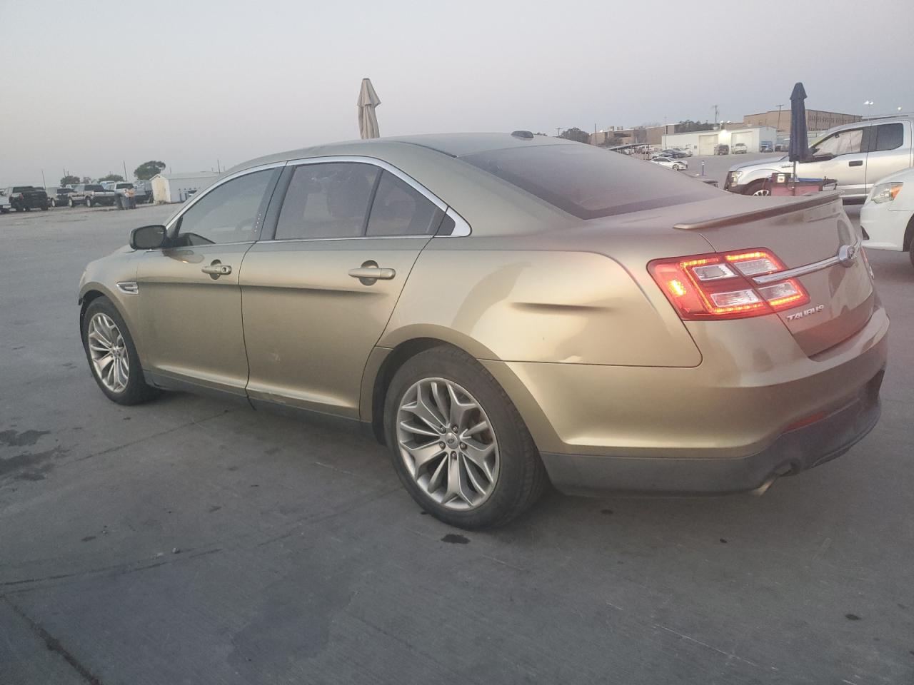 2013 Ford Taurus VIN 1FAHP2F84DG120765 Copart auction photo, front end damage thumbnail 2