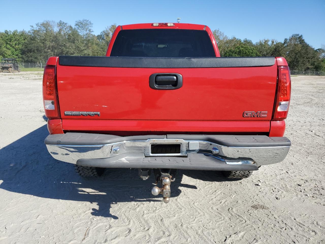 2001 GMC Sierra VIN 1GTGC13U81F154156 Copart auction photo, top/roof damage thumbnail 6