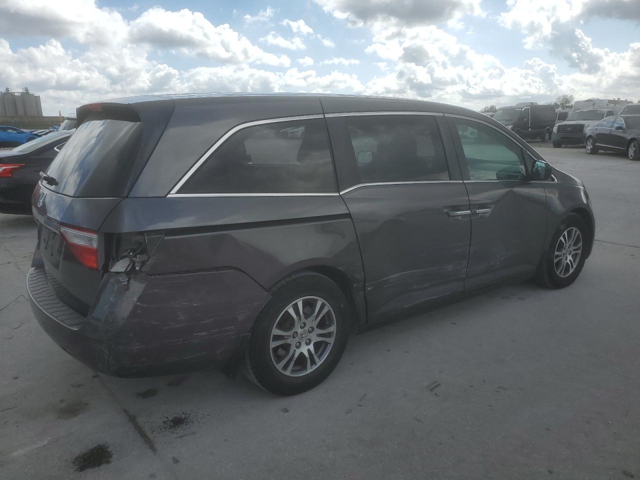 2013 Honda Odyssey VIN 5FNRL5H48DB021298 Copart auction photo, side damage thumbnail 3