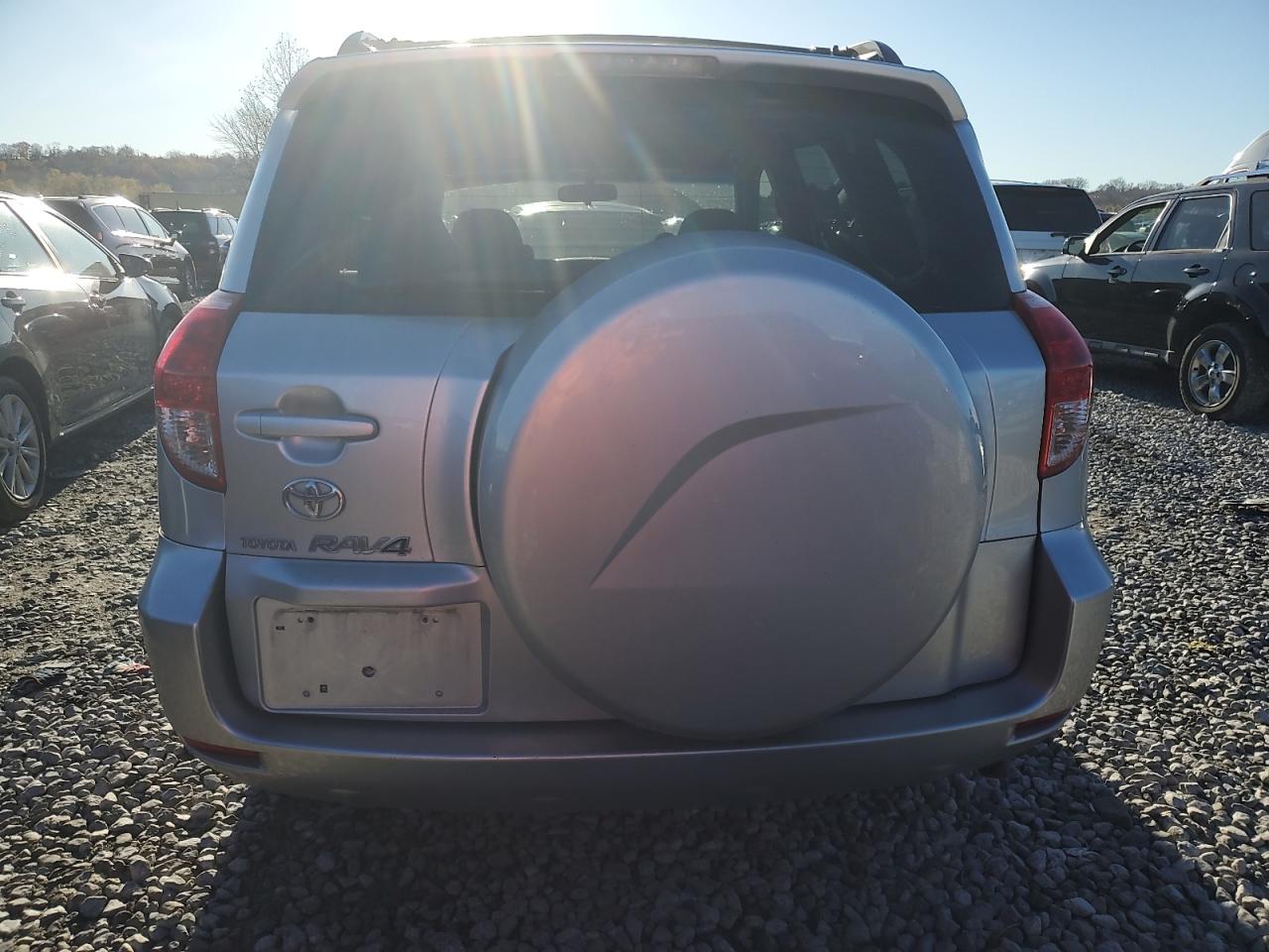 2007 Toyota RAV 4 VIN JTMZK31V276008119 Copart auction photo, front end damage thumbnail 6