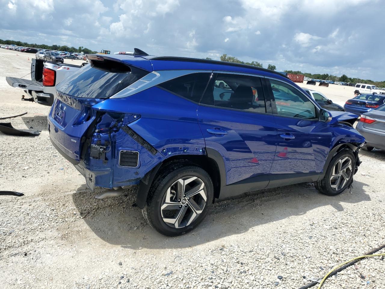 2023 Hyundai Tucson VIN 5NMJECAE4PH204389 Copart auction photo, front end / rear end damage thumbnail 3